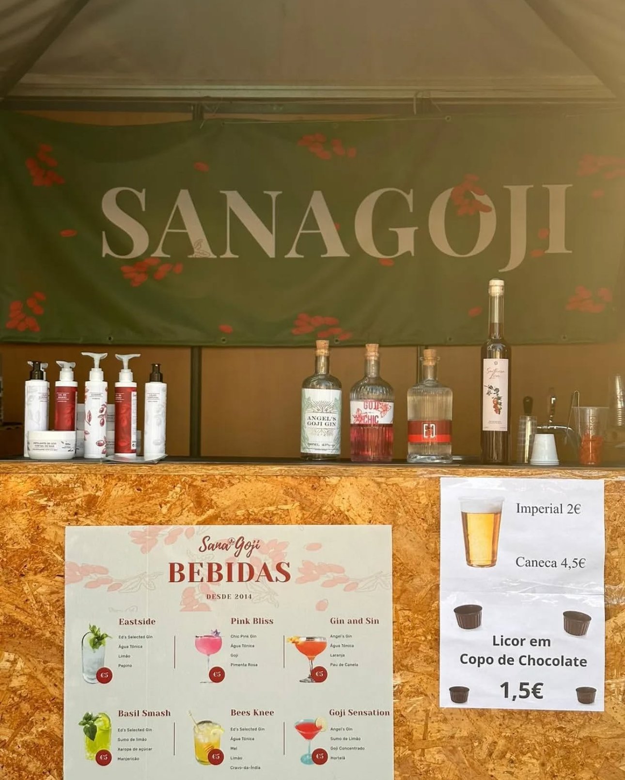 Stand de produtos SanaGoji em evento gastronómico